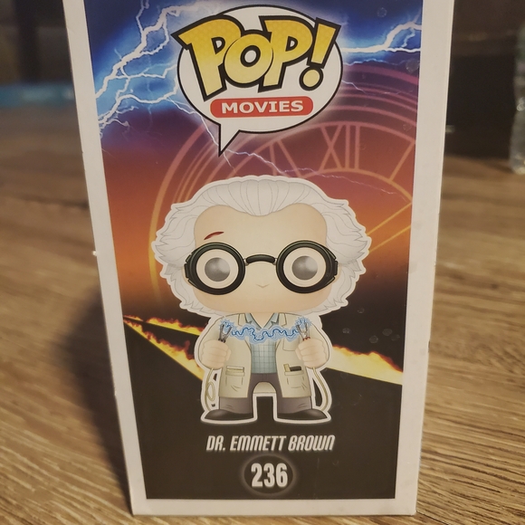 Funko Pop! Dr. Emmett Brown Vinyl Figure - Picture 3 of 4